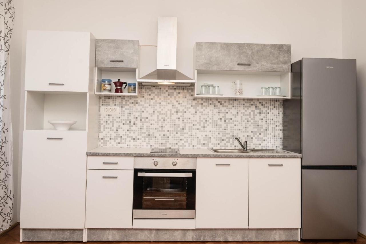 Apartment Marta Rasa Exterior photo