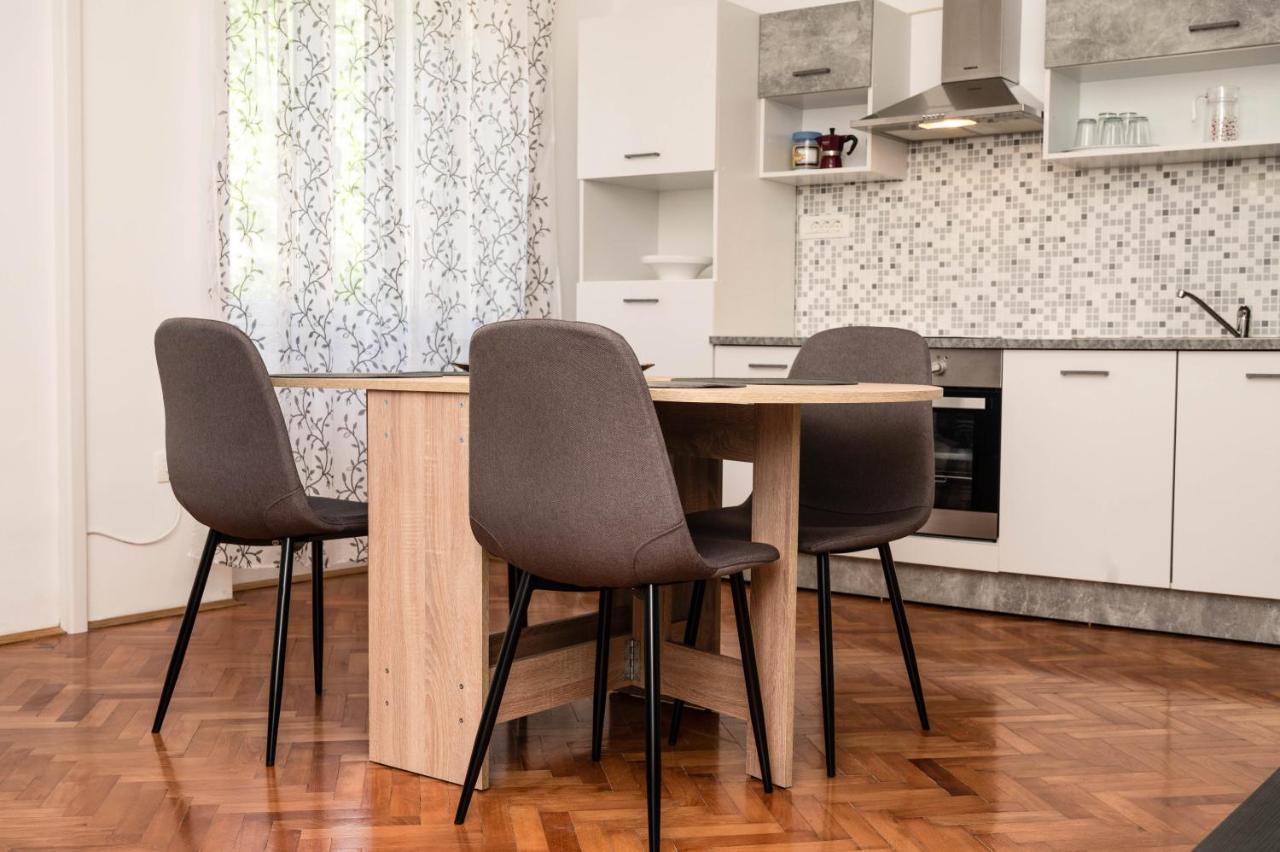 Apartment Marta Rasa Exterior photo