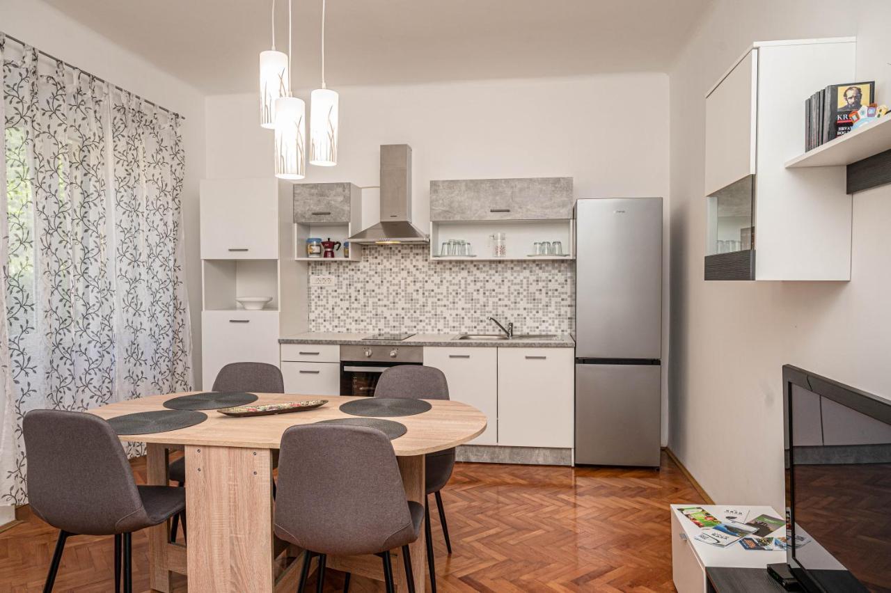 Apartment Marta Rasa Exterior photo