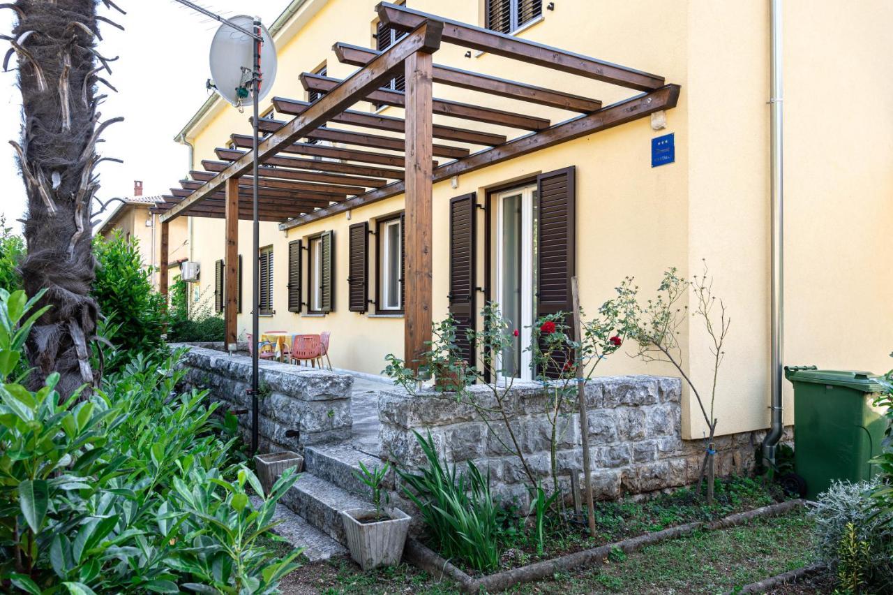 Apartment Marta Rasa Exterior photo